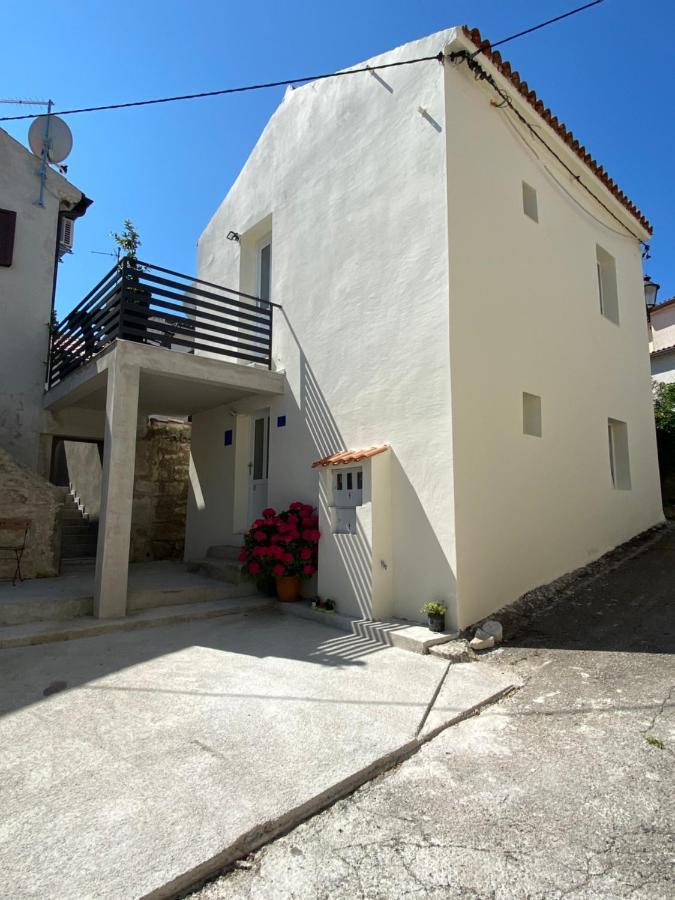 Center Studio Funtana Exterior photo